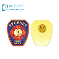 High quality custom metal zinc alloy enamel gold plated department firefighter badge with butterfly clutch